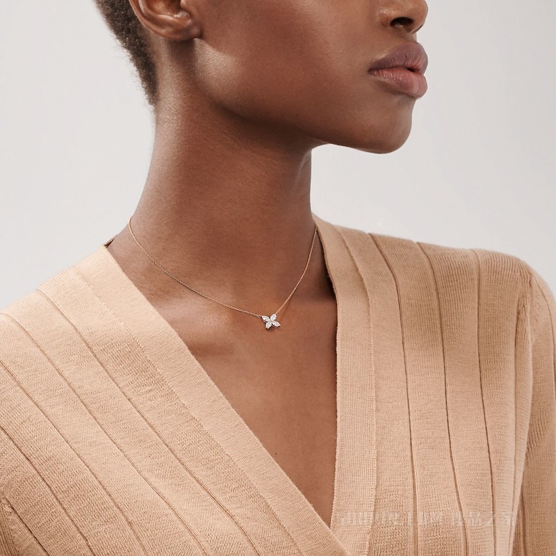 Tiffany Victoria™ 系列 18K 玫瑰金钻石项链，大号。