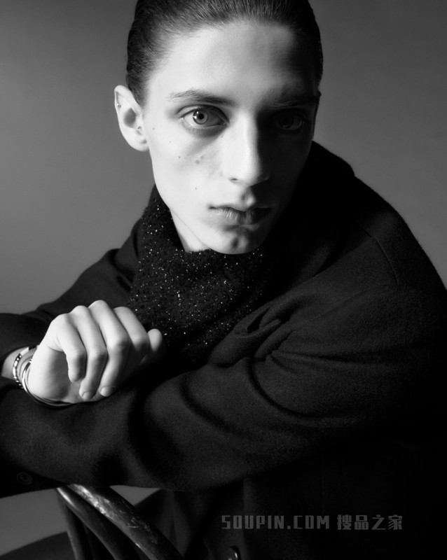 羊毛毡长款双排扣大衣