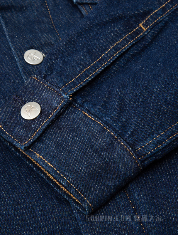 Calvin Klein 22秋冬新款男士简约铆钉扣LOGO织标夹棉牛仔外套J321269