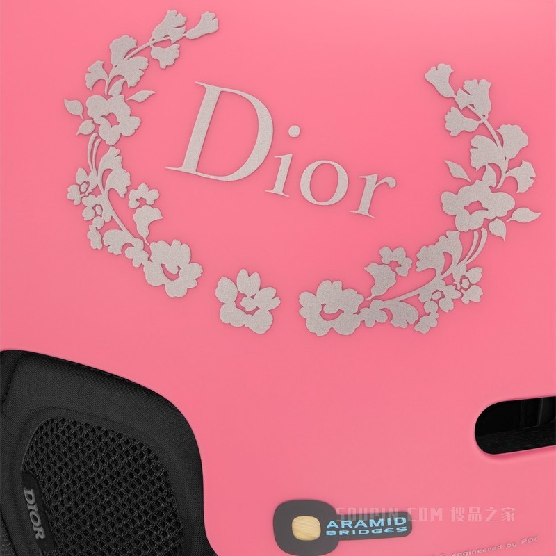 DIOR AND POC 滑雪头盔 粉色饰以多个标志