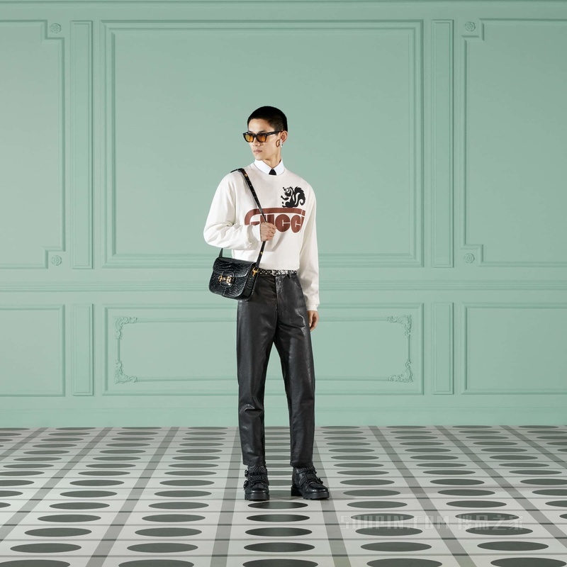 复古Gucci臭鼬印花T恤 米白色