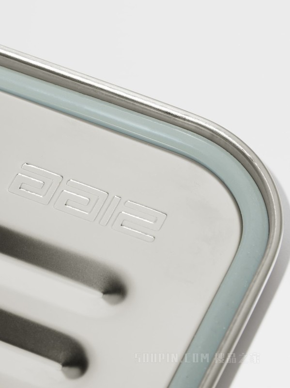 杰尼亚与 Sigg 联名款灰色精钢宝石午餐盒