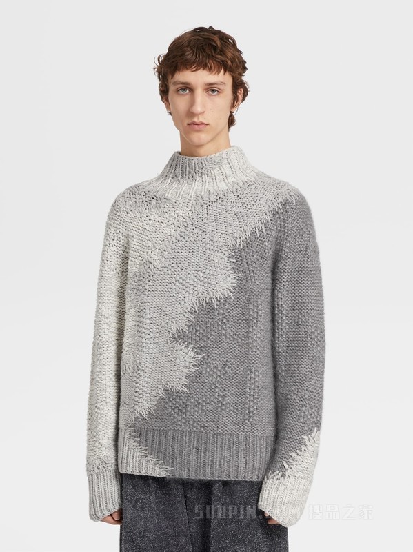 麻灰色配白色山羊绒高领毛衣