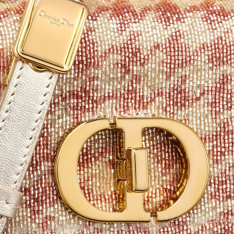 超迷你 Dior Caro 手袋 粉色金属光泽迷你珠饰千鸟格纹刺绣