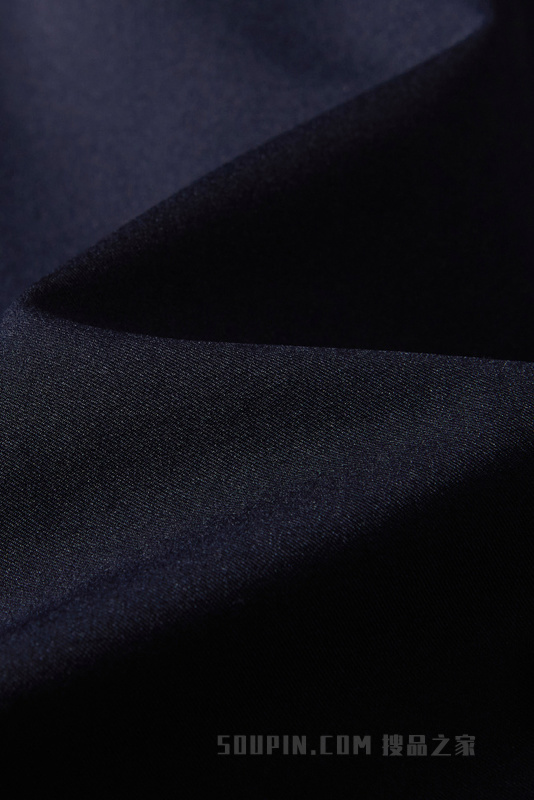 毛皮内胆翻领夹克