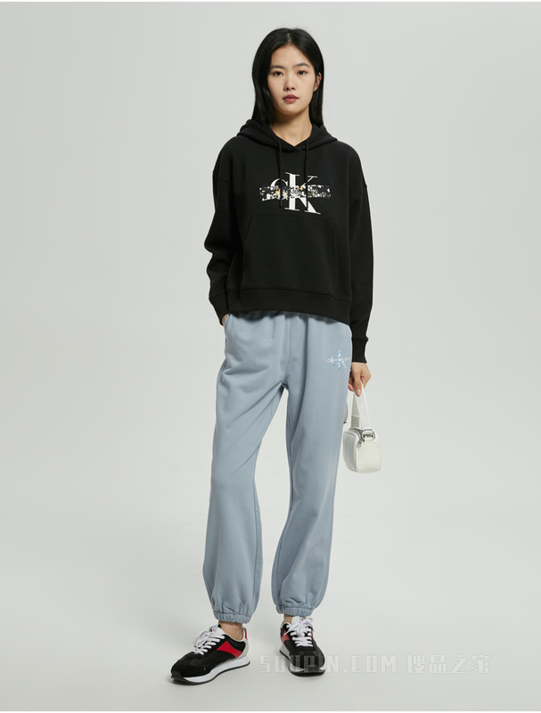 Calvin Klein 22秋冬新款女士时尚交叠LOGO经典抽绳连帽卫衣J220165