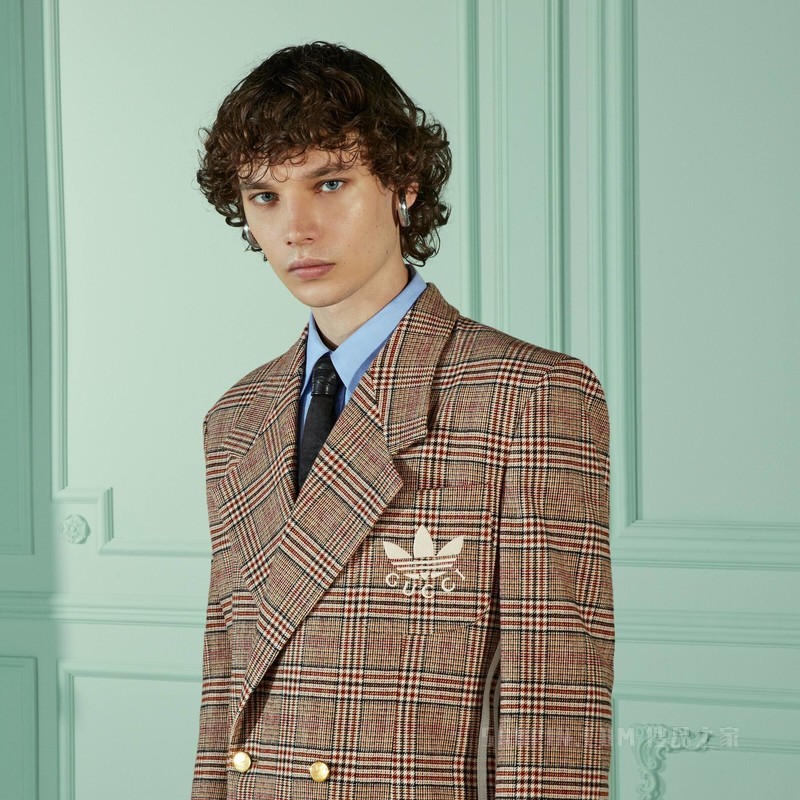 adidas x Gucci联名系列羊毛正装夹克 米色和棕色