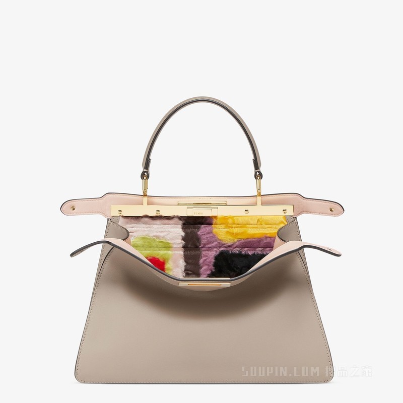 Peekaboo ISeeU中号手袋 带阿斯特拉罕羔羊毛镶饰的鸽子灰皮革手袋
