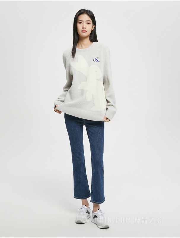 【兔年限定】Calvin Klein 23春男女同款白色兔子图案圆领毛衣J400230