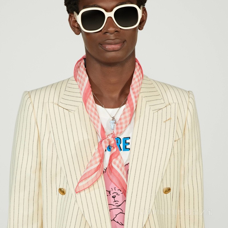 Gucci HA HA HA特别系列真丝围巾 粉色和象牙白色
