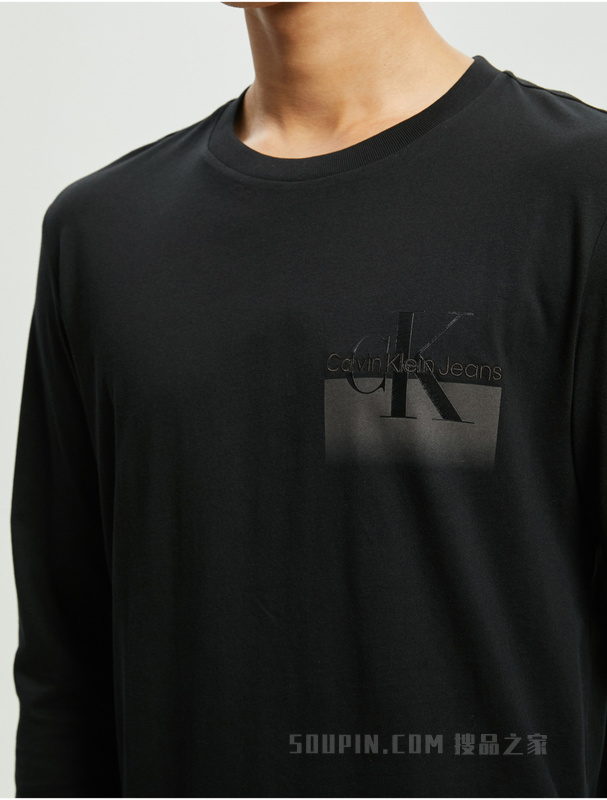 Calvin Klein 22秋冬新款男士时尚纯棉交叠刺绣印花透气长袖T恤J322331