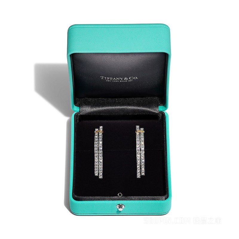 Tiffany Edge 系列铂金与 18K 黄金镶钻耳坠