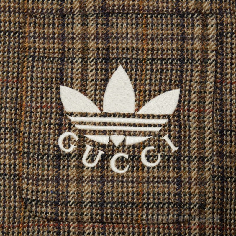 adidas x Gucci联名系列格纹羊毛大衣 棕色和黑色