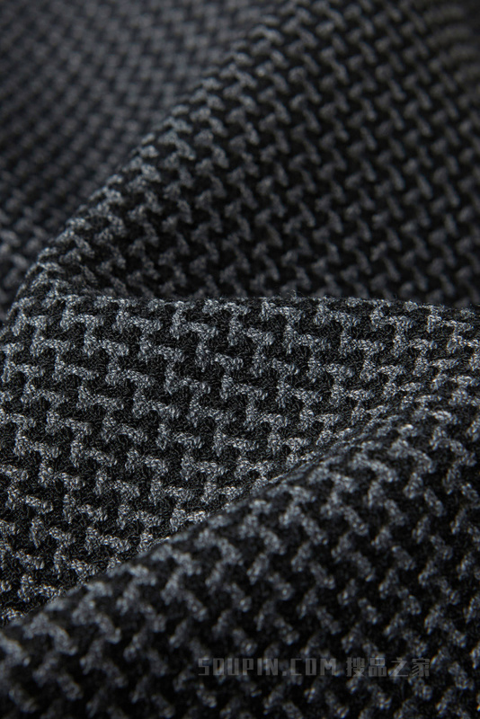 新型格纹干练西装