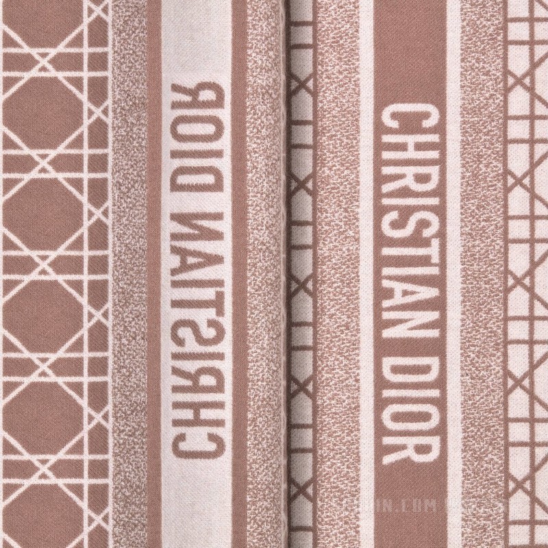 Dior Cannage 围巾 玫瑰粉色和米白色山羊绒和初剪羊毛混纺面料
