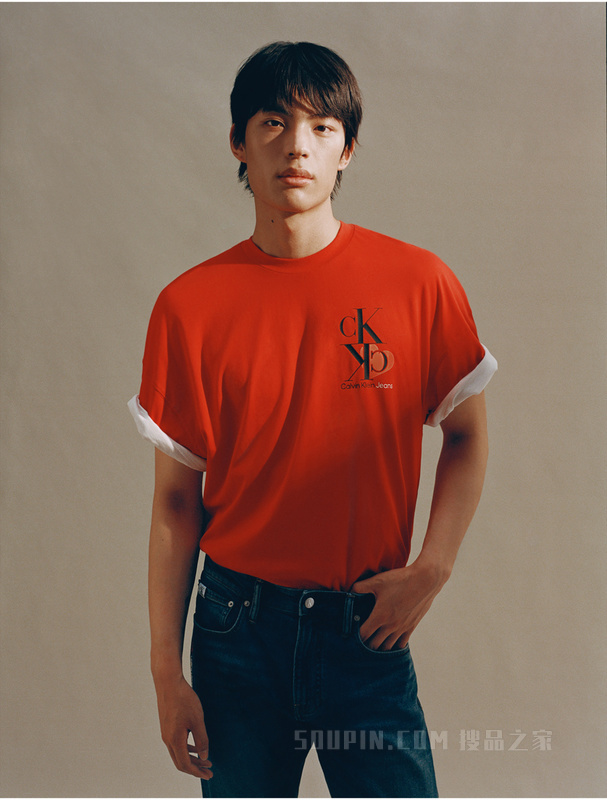 【情侣系列】Calvin Klein 22早秋新款男女情侣中性纯棉透气短袖T恤J219687