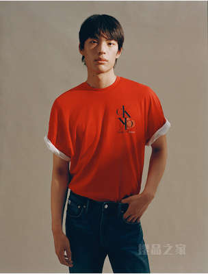 【情侣系列】Calvin Klein 22早秋新款男女情侣中性纯棉透气短袖T恤J219687