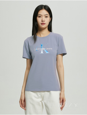 Calvin Klein 22早秋新款女士时尚重叠LOGO圆领透气修身短袖T恤J219704