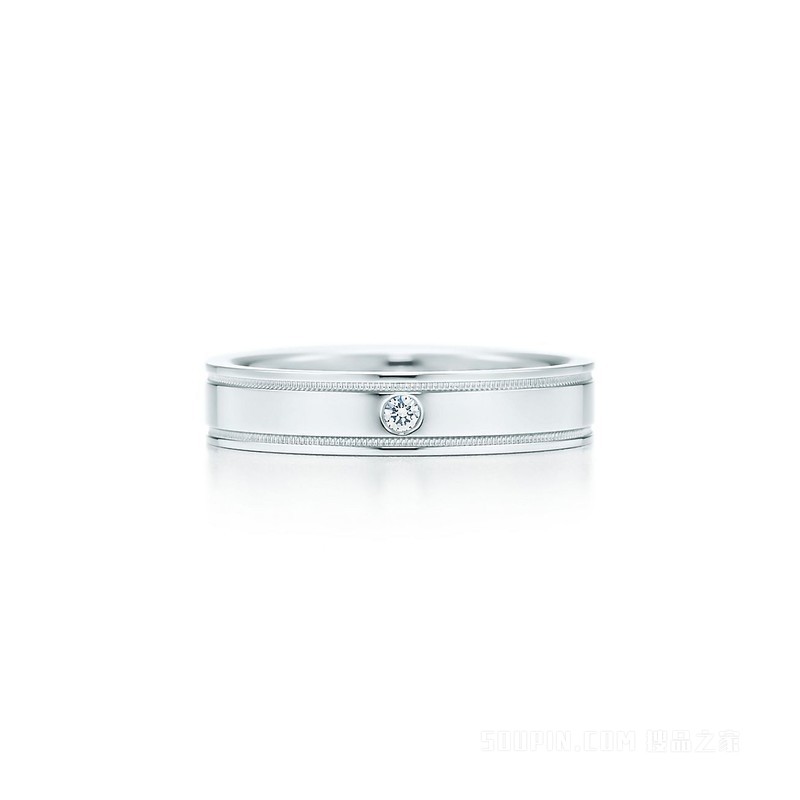 Tiffany Essential Band 铂金双行珠形边饰镶钻戒指。