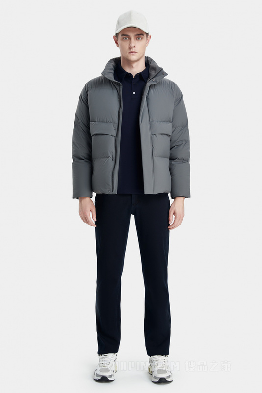 时尚廓型立领羽绒服