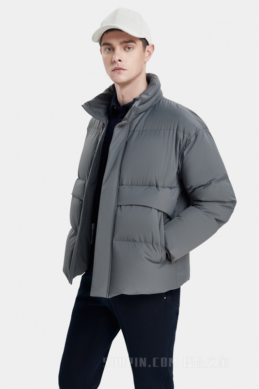 时尚廓型立领羽绒服