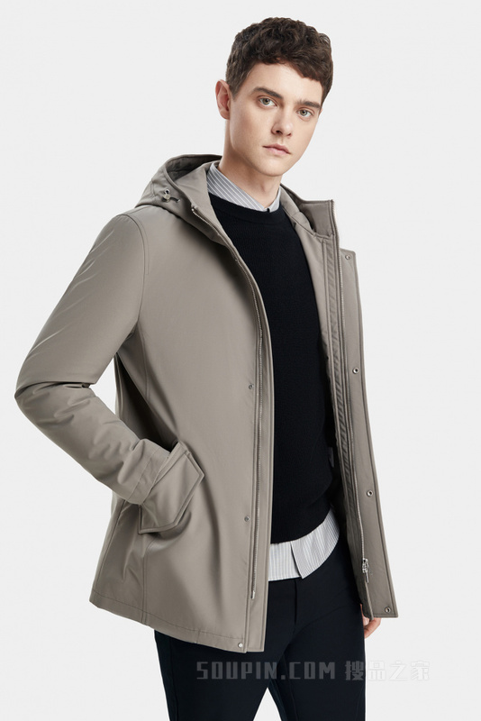 轻薄款含绒连帽尼克服