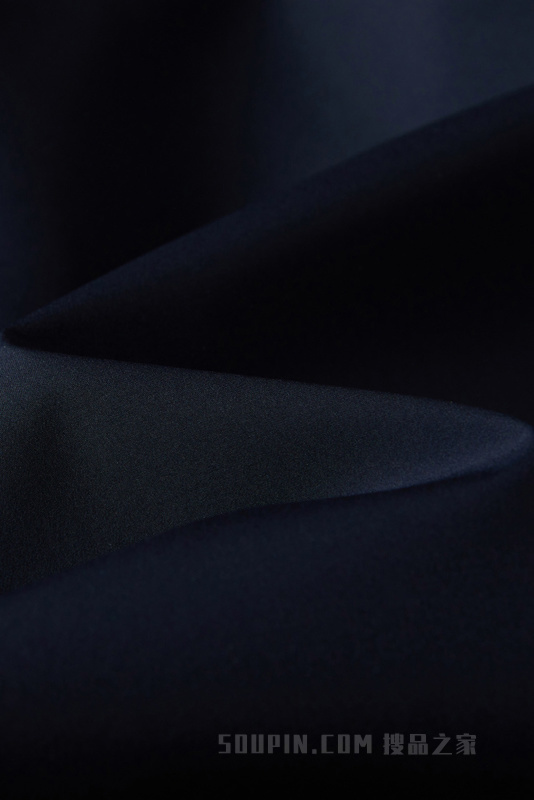 可脱卸内胆连帽尼克服