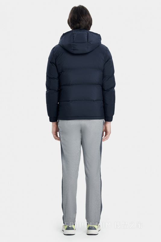 时尚轻便羽绒服