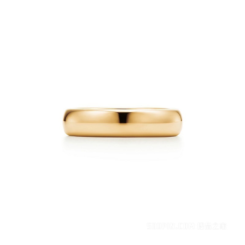 Tiffany Classic™ 系列 18K 黄金婚戒，4.5 毫米宽。
