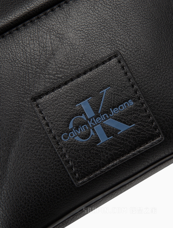 Calvin Klein 23春季新款男士简约交叠LOGO贴片插扣经典腰包礼物HH3624