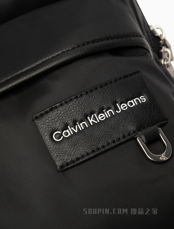 Calvin Klein 23春季男士简约LOGO多袋大容量立体旅行双肩包礼物HH3617