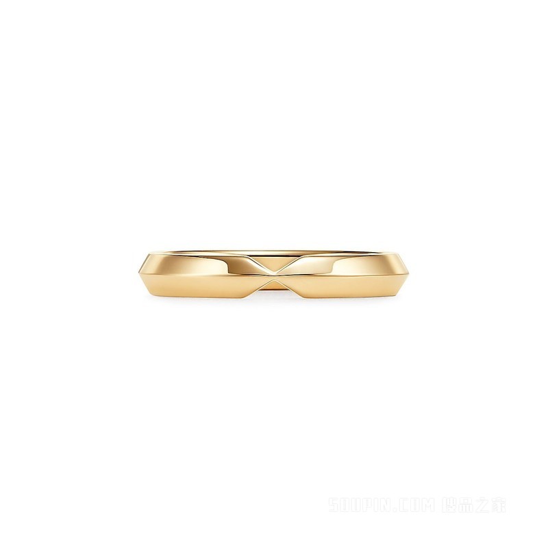 The Tiffany® Setting 系列 18K 黄金嵌套窄式戒指，宽 3 毫米。