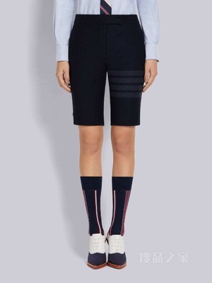 四条纹科技短裤