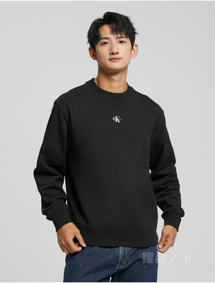 Calvin Klein 23春季新款男士休闲撞色交叠LOGO纯棉圆领卫衣J323376