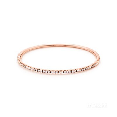 Tiffany Metro 系列 18K 玫瑰金镶钻铰链手镯，小号。