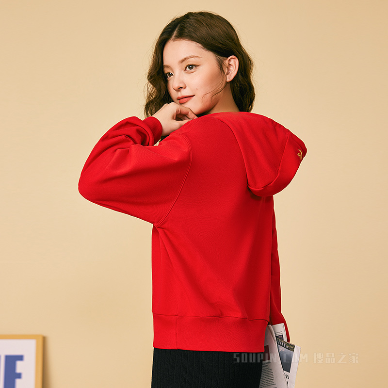 安踏新年系列好事发生女连帽卫衣