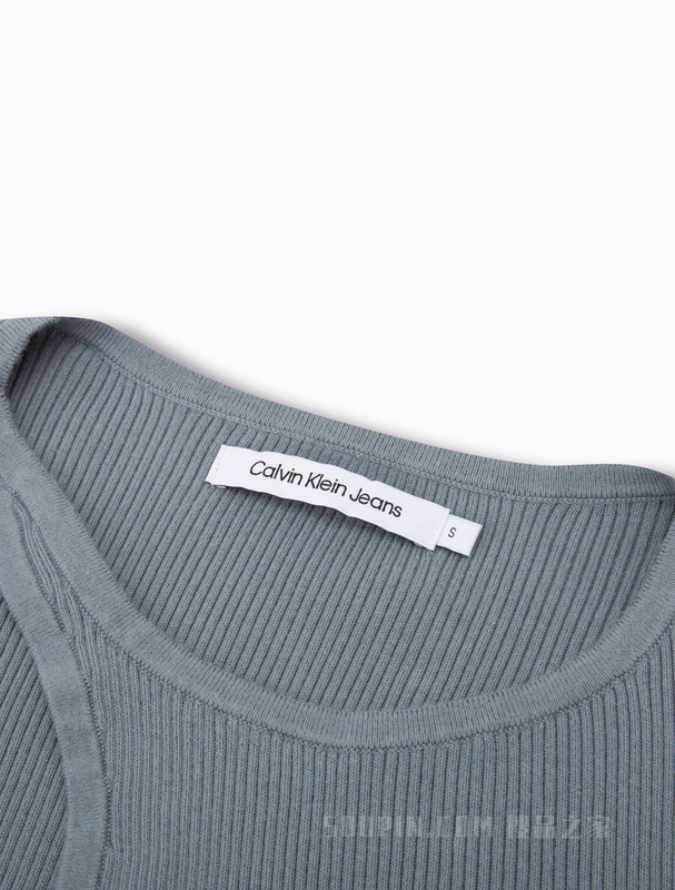 Calvin Klein 23春季女士时尚叶子型镂空纽扣斜门襟修身针织衫J220707