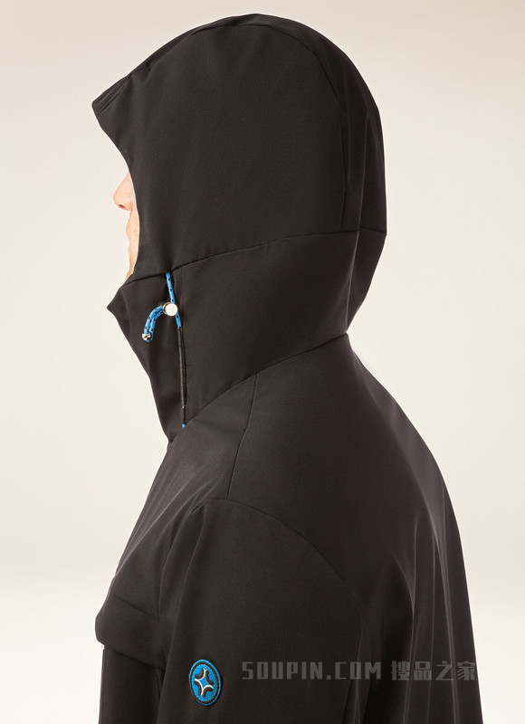 Raincoat 黑色再生尼龙外套