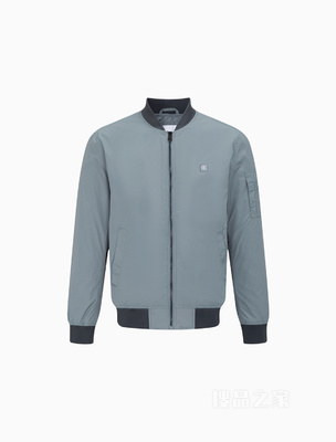 Calvin Klein 23春季新款男士简约刺绣方标休闲棒球服单夹克J323578