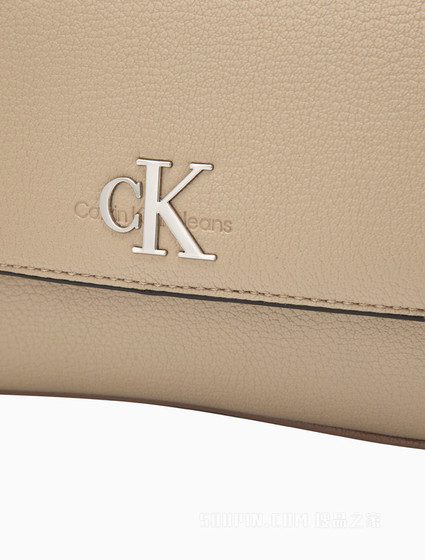 Calvin Klein 23春季新款时尚金属LOGO翻盖手提两用单肩斜挎包礼物DH3351