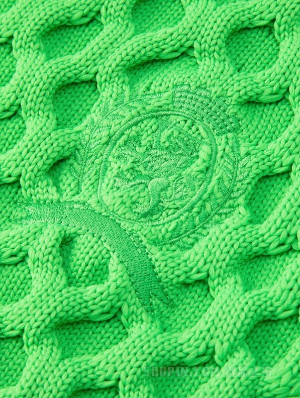 23新款春季男装时尚简约徽章刺绣绞花纹理套头针织衫30963