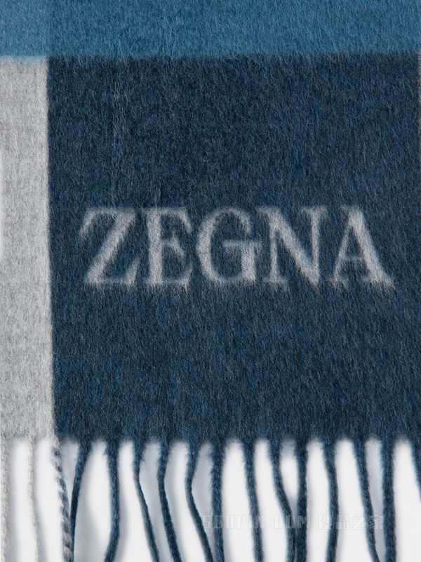 蓝色杰尼亚桑蚕丝围巾