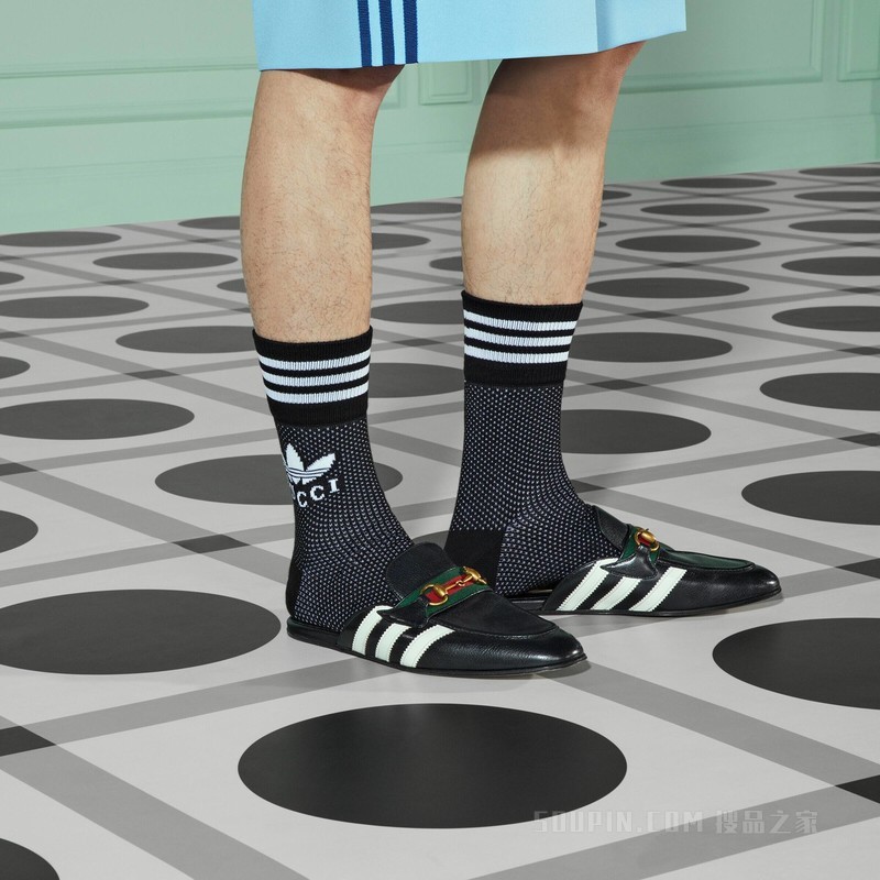 adidas x Gucci联名系列针织中筒袜 黑色和象牙白色