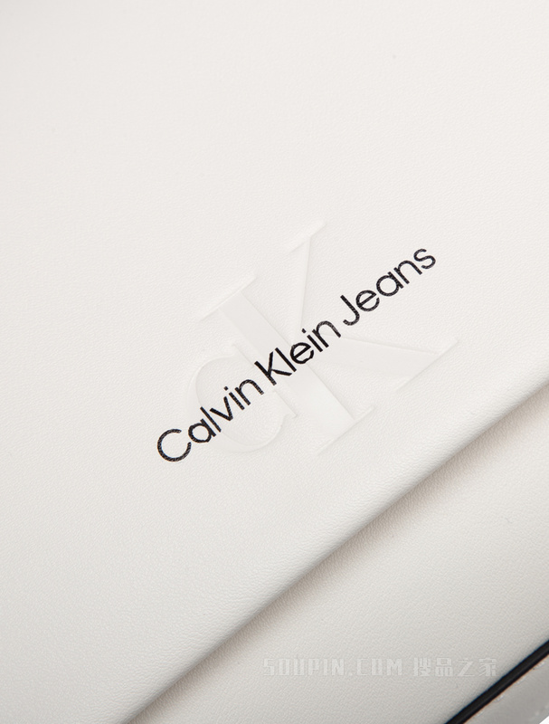 Calvin Klein 23春季新款经典重叠LOGO翻盖时尚腋下包单肩斜挎包DH3345