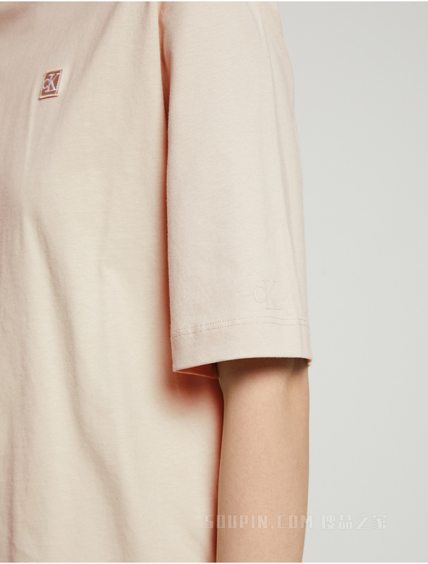 Calvin Klein 23春季新款女士休闲简约刺绣方标纯棉圆领短袖T恤J218869
