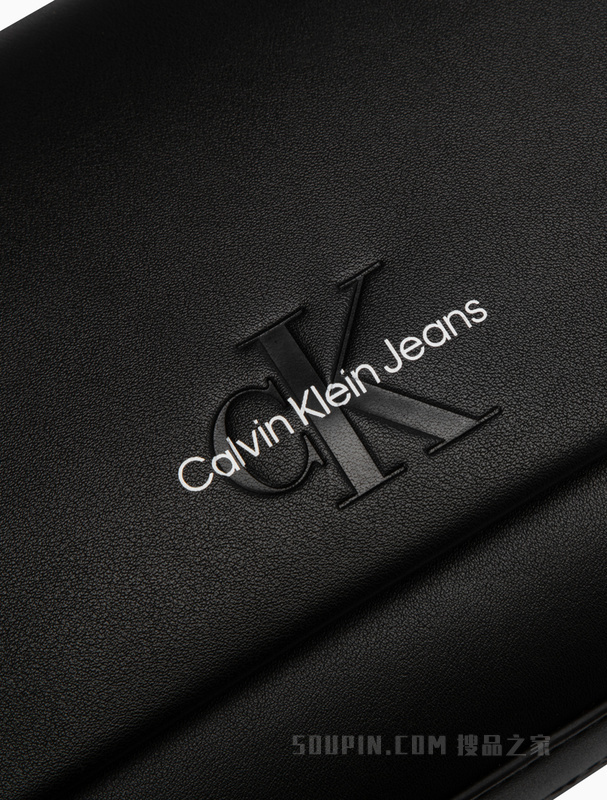 Calvin Klein 23春季新款经典重叠LOGO翻盖时尚腋下包单肩斜挎包DH3345
