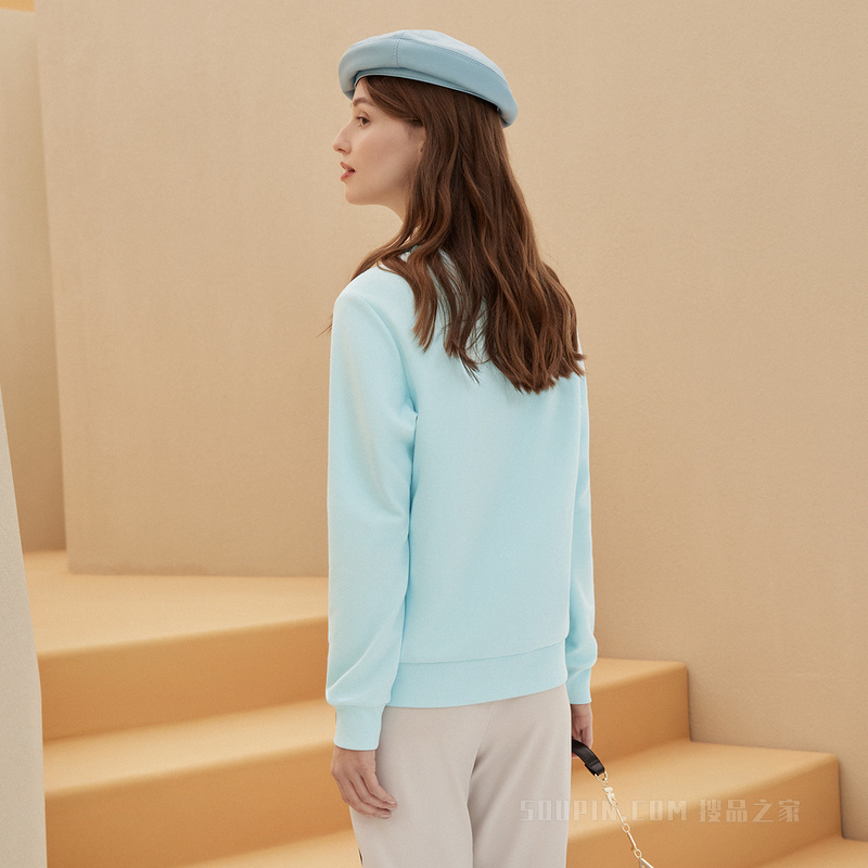女子时尚休闲套头卫衣