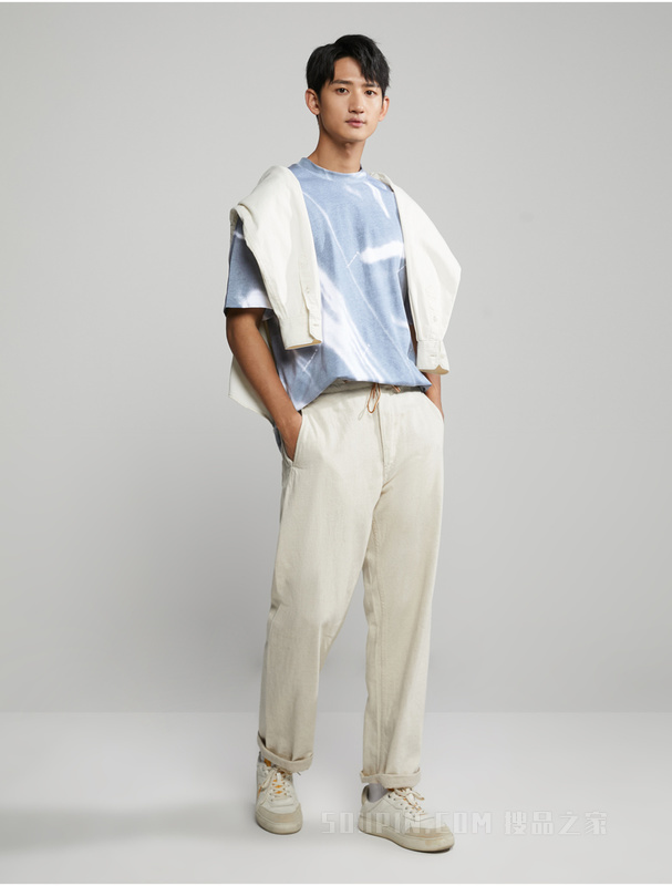 Calvin Klein 23春季新款男士时尚扎染效果简约LOGO纯棉短袖T恤J322987