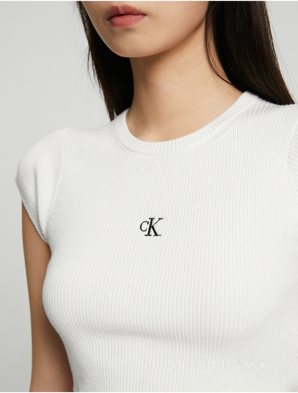 Calvin Klein 23春季女士简约刺绣时尚性感露背系带短袖针织衫J220709