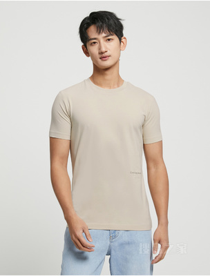 Calvin Klein 23春季新款男士经典交叠LOGO透气圆领修身短袖T恤J324127